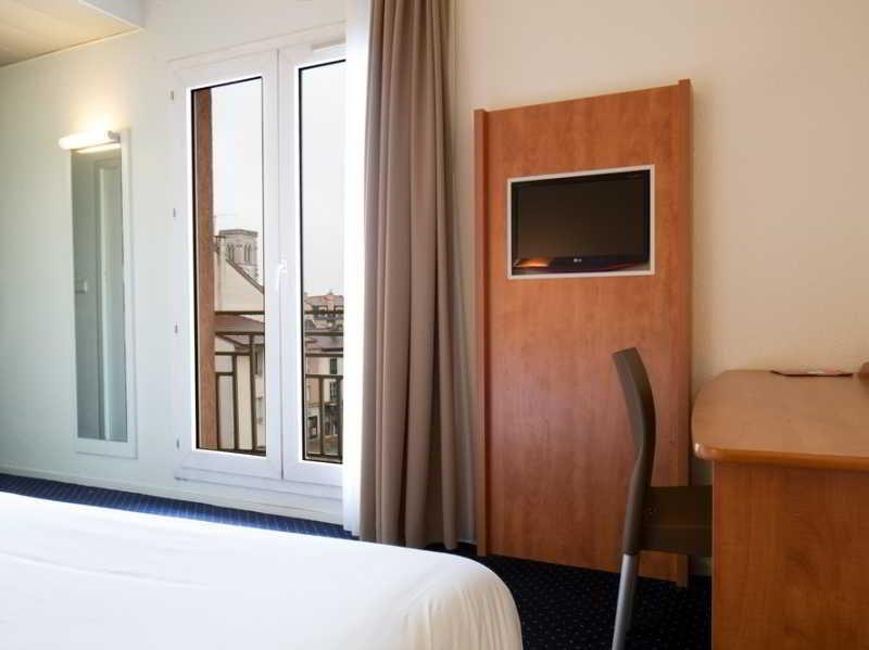 Ibis Budget Bourgoin Jallieu Centre Εξωτερικό φωτογραφία